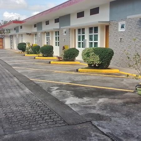 Alinchlo Hotel Legazpi Zewnętrze zdjęcie